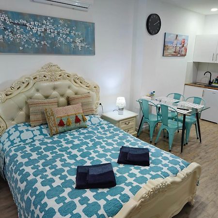 Apartamentos Zanca City Center Free Luggage Storage Malaga Luaran gambar