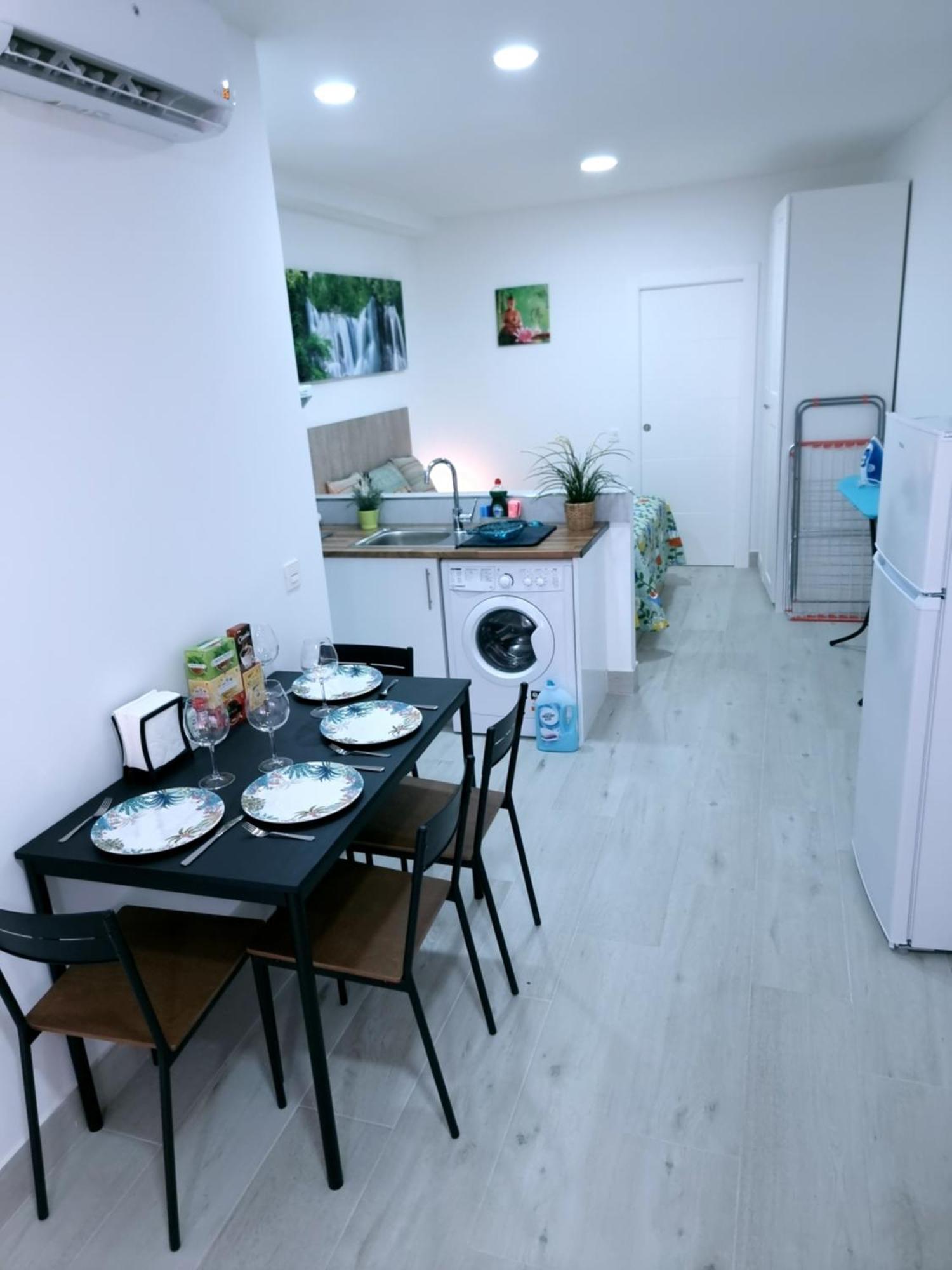 Apartamentos Zanca City Center Free Luggage Storage Malaga Luaran gambar