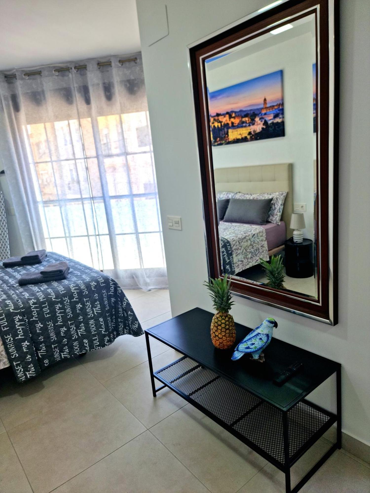 Apartamentos Zanca City Center Free Luggage Storage Malaga Luaran gambar