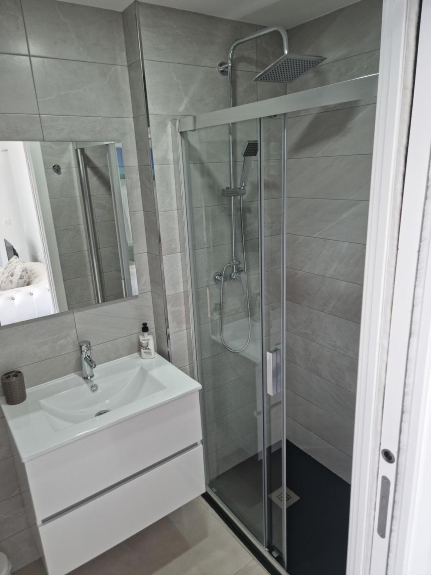 Apartamentos Zanca City Center Free Luggage Storage Malaga Luaran gambar